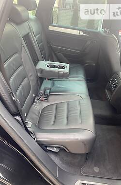 Универсал Volkswagen Touareg 2013 в Черновцах