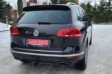 Внедорожник / Кроссовер Volkswagen Touareg 2016 в Тернополе