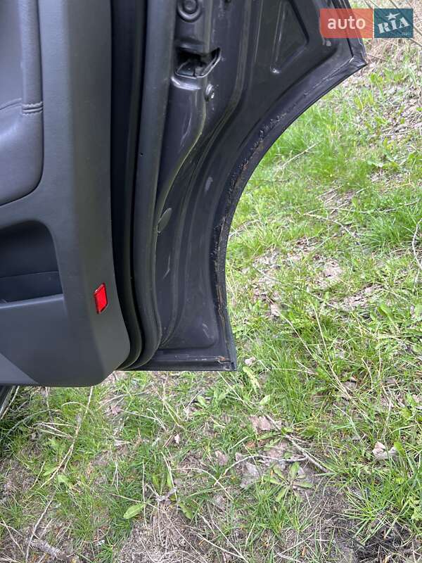 Внедорожник / Кроссовер Volkswagen Touareg 2007 в Киеве