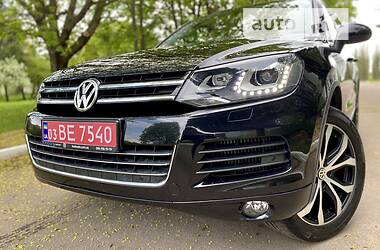 Внедорожник / Кроссовер Volkswagen Touareg 2014 в Ровно