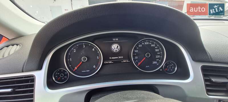 Внедорожник / Кроссовер Volkswagen Touareg 2012 в Киеве фото 14 Внедорожник / Кроссовер Volkswagen Touareg 2012 в Киеве