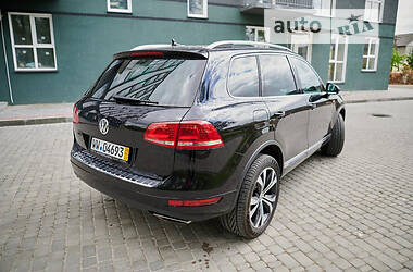 Позашляховик / Кросовер Volkswagen Touareg 2013 в Луцьку