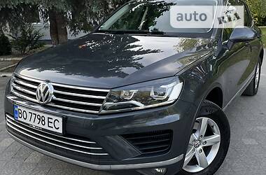 Внедорожник / Кроссовер Volkswagen Touareg 2015 в Тернополе