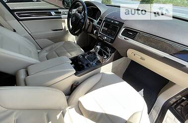 Внедорожник / Кроссовер Volkswagen Touareg 2010 в Мукачево