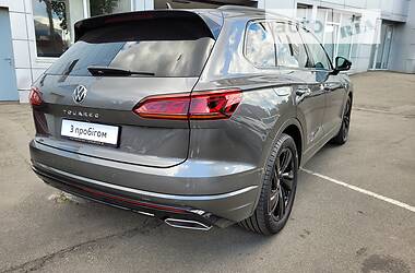 Внедорожник / Кроссовер Volkswagen Touareg 2022 в Киеве