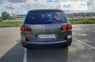 Позашляховик / Кросовер Volkswagen Touareg 2008 в Києві