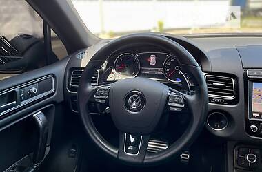 Внедорожник / Кроссовер Volkswagen Touareg 2016 в Киеве