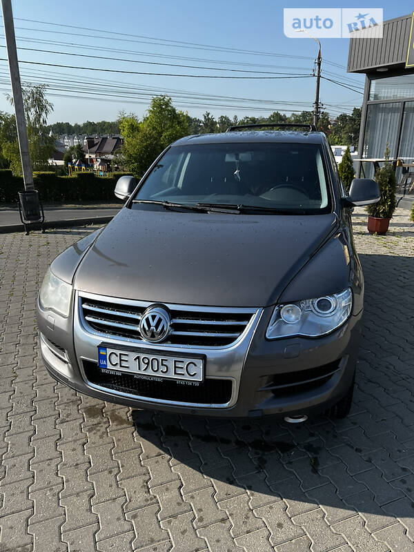 Позашляховик / Кросовер Volkswagen Touareg 2008 в Чернівцях