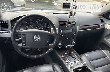 Позашляховик / Кросовер Volkswagen Touareg 2004 в Чернівцях