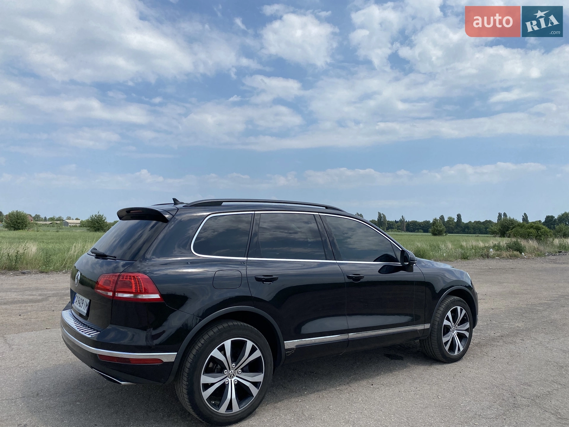 2016 Volkswagen Touareg - мініатюра 30