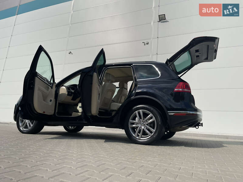Внедорожник / Кроссовер Volkswagen Touareg 2015 в Киеве фото 3 Внедорожник / Кроссовер Volkswagen Touareg 2015 в Киеве