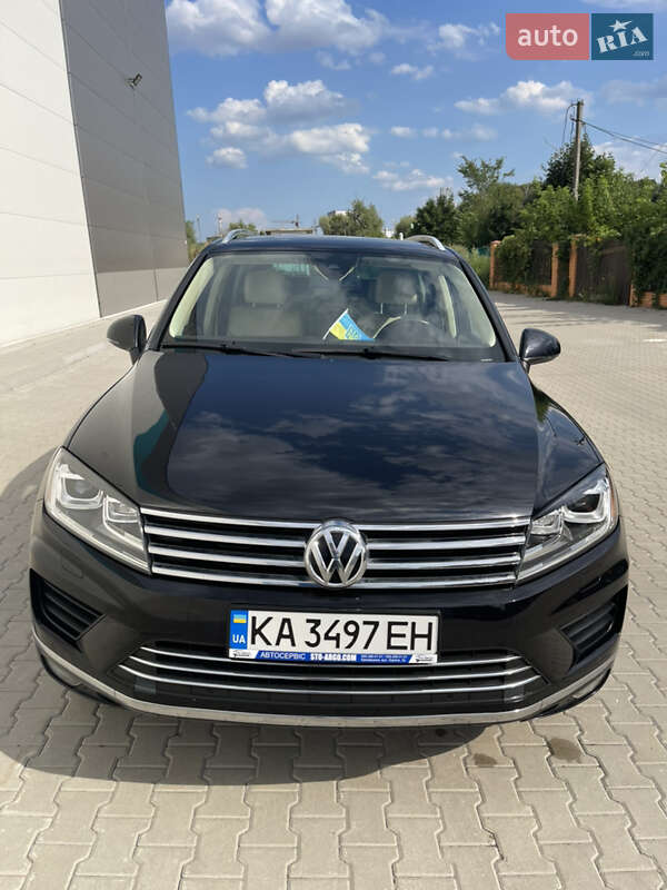 Внедорожник / Кроссовер Volkswagen Touareg 2015 в Киеве фото 16 Внедорожник / Кроссовер Volkswagen Touareg 2015 в Киеве