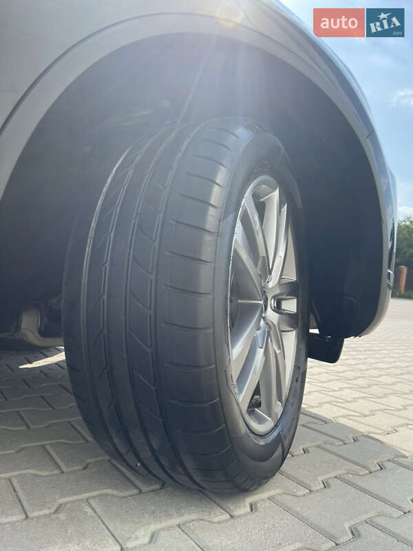 Внедорожник / Кроссовер Volkswagen Touareg 2015 в Киеве фото 65 Внедорожник / Кроссовер Volkswagen Touareg 2015 в Киеве