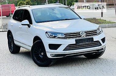 Внедорожник / Кроссовер Volkswagen Touareg 2016 в Одессе