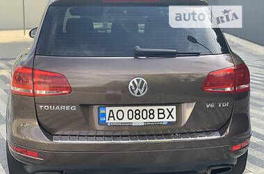 Внедорожник / Кроссовер Volkswagen Touareg 2012 в Ужгороде