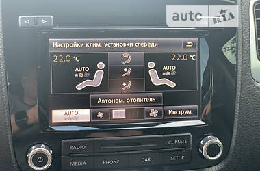 Внедорожник / Кроссовер Volkswagen Touareg 2012 в Ужгороде