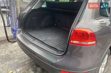 Внедорожник / Кроссовер Volkswagen Touareg 2012 в 