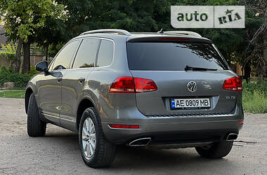 Внедорожник / Кроссовер Volkswagen Touareg 2010 в Кривом Роге