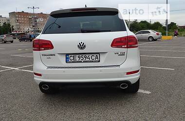 Минивэн Volkswagen Touareg 2014 в Черновцах