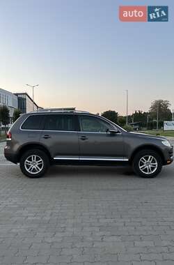 Внедорожник / Кроссовер Volkswagen Touareg 2009 в Бродах