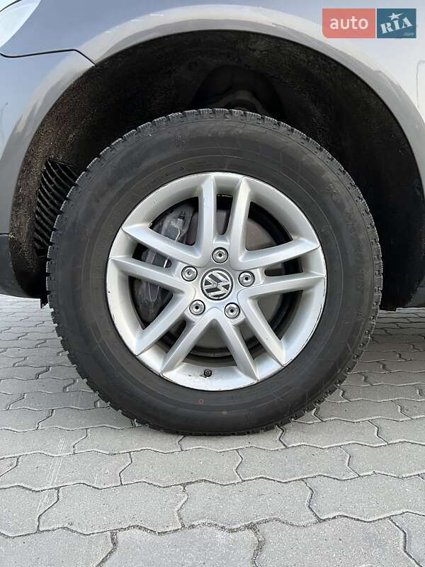 Позашляховик / Кросовер Volkswagen Touareg 2009 в Бродах