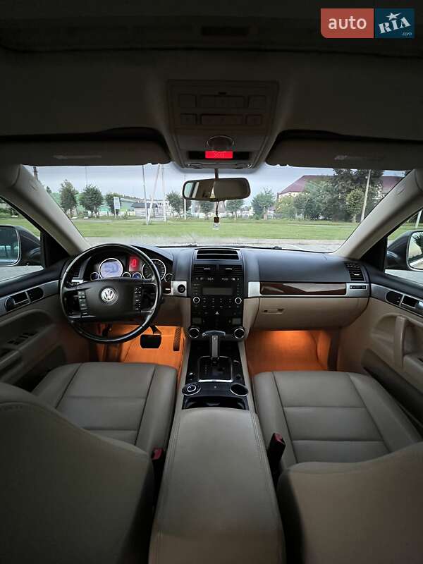 Позашляховик / Кросовер Volkswagen Touareg 2009 в Бродах