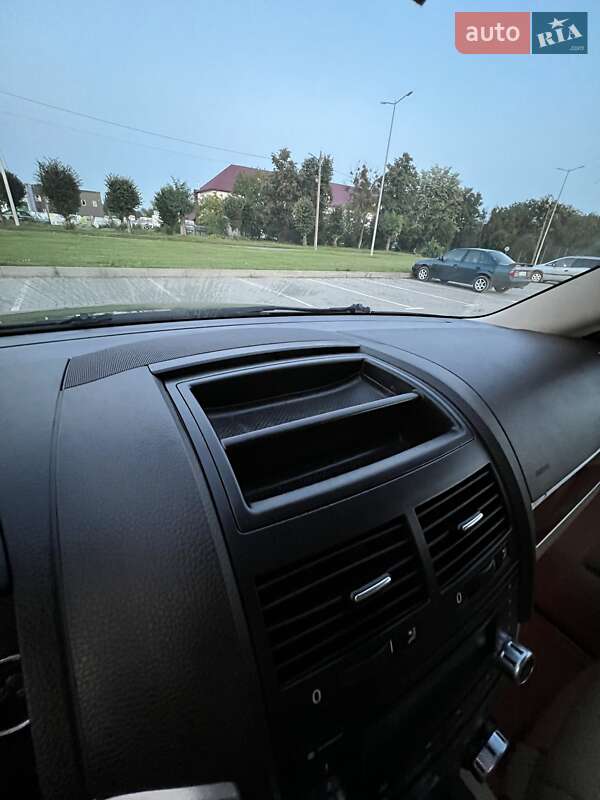 Позашляховик / Кросовер Volkswagen Touareg 2009 в Бродах