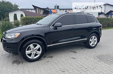 Позашляховик / Кросовер Volkswagen Touareg 2010 в Косові