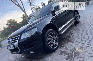 Позашляховик / Кросовер Volkswagen Touareg 2007 в Дніпрі