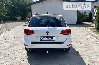 Позашляховик / Кросовер Volkswagen Touareg 2010 в Коломиї