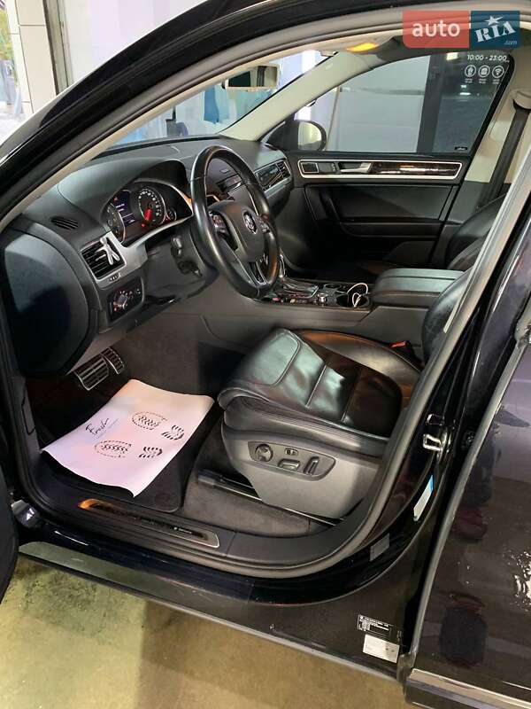 Внедорожник / Кроссовер Volkswagen Touareg 2011 в Львове фото 11 Внедорожник / Кроссовер Volkswagen Touareg 2011 в Львове