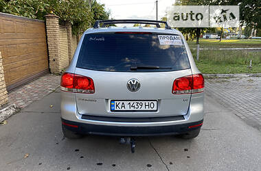 Внедорожник / Кроссовер Volkswagen Touareg 2003 в Першотравенске