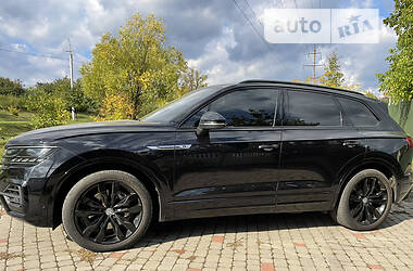 Позашляховик / Кросовер Volkswagen Touareg 2018 в Хмельницькому
