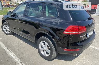 Внедорожник / Кроссовер Volkswagen Touareg 2011 в Львове