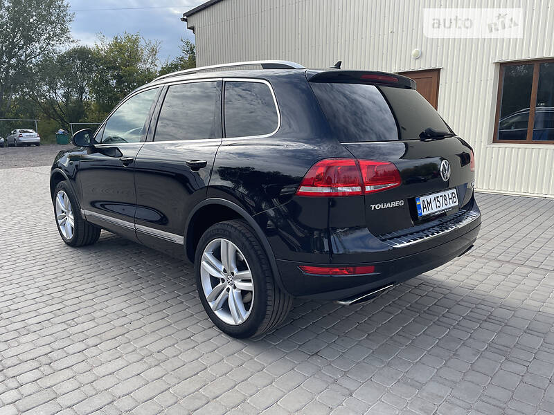 Внедорожник / Кроссовер Volkswagen Touareg 2010 в Бердичеве