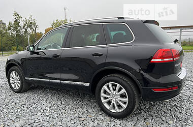 Внедорожник / Кроссовер Volkswagen Touareg 2010 в Бродах