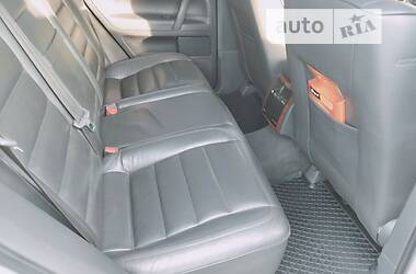 Внедорожник / Кроссовер Volkswagen Touareg 2004 в Николаеве