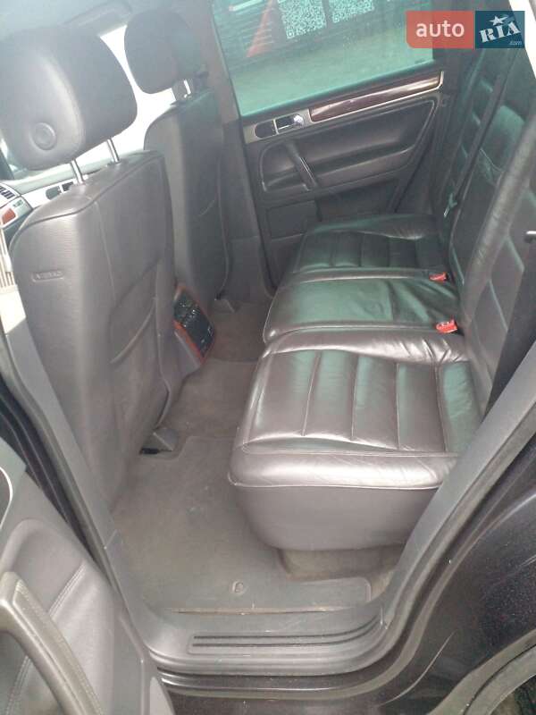 Внедорожник / Кроссовер Volkswagen Touareg 2004 в Теребовле