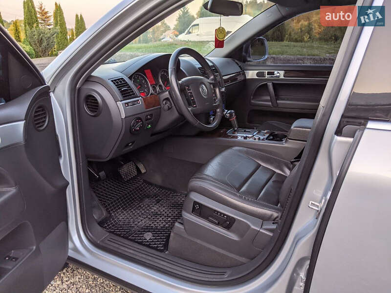 Внедорожник / Кроссовер Volkswagen Touareg 2008 в Воловце