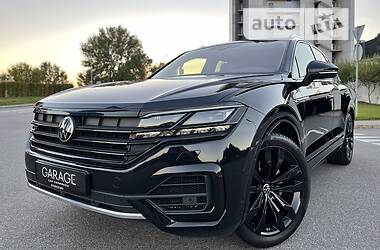 Внедорожник / Кроссовер Volkswagen Touareg 2020 в 