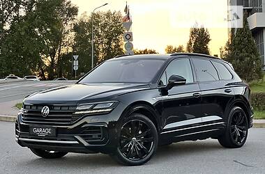 Внедорожник / Кроссовер Volkswagen Touareg 2020 в 