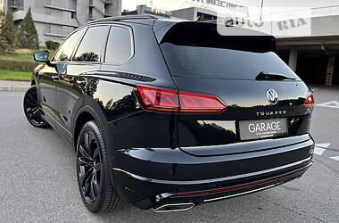 Внедорожник / Кроссовер Volkswagen Touareg 2020 в 