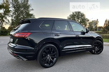 Внедорожник / Кроссовер Volkswagen Touareg 2020 в 