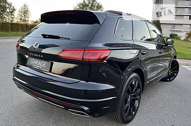Внедорожник / Кроссовер Volkswagen Touareg 2020 в 