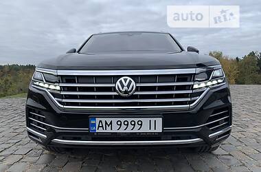 Внедорожник / Кроссовер Volkswagen Touareg 2018 в Житомире