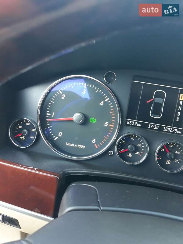 Позашляховик / Кросовер Volkswagen Touareg 2005 в Львові