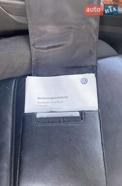 Внедорожник / Кроссовер Volkswagen Touareg 2012 в 