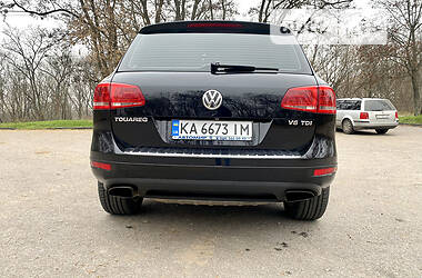 Внедорожник / Кроссовер Volkswagen Touareg 2012 в Полтаве