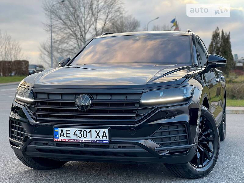 Внедорожник / Кроссовер Volkswagen Touareg 2021 в Киеве