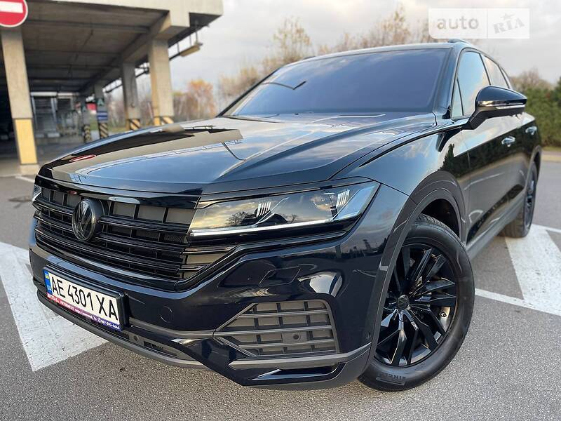 Внедорожник / Кроссовер Volkswagen Touareg 2021 в Киеве